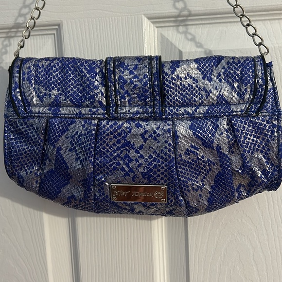BETSEY Johnson Shoulder Bag NWOT - Picture 9 of 9